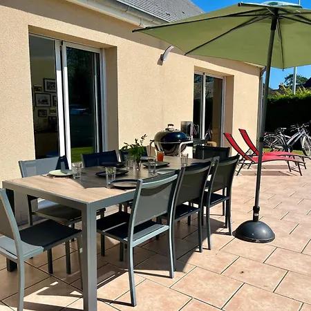 Maison - Velos - Baby-foot - Barbecue *