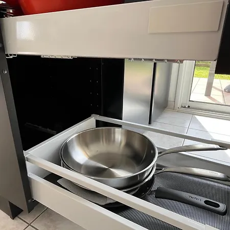 Maison - Velos - Baby-foot - Barbecue