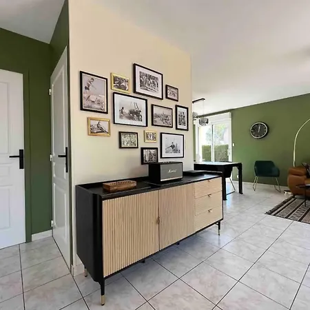 Maison - Vélos - Baby-foot - Barbecue Granville