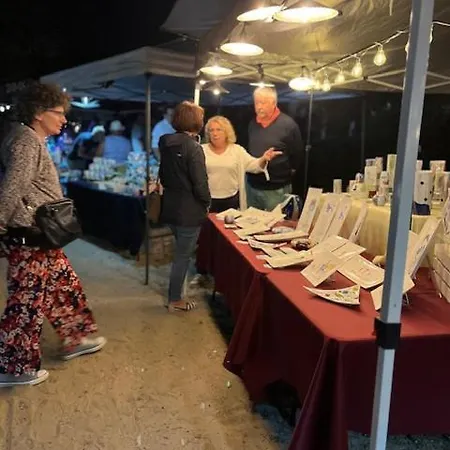 Maison - Vélos - Baby-foot - Barbecue * Granville