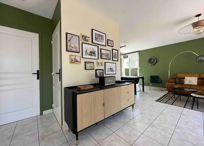 Maison - Velos - Baby-foot - Barbecue Granville